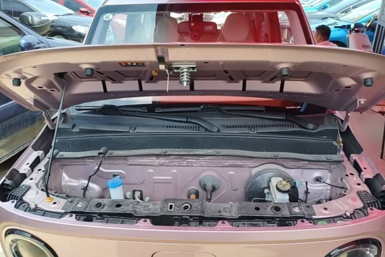 Used Geely Galaxy Panda 2023 Panda Mini 200km Endurance Bear Engine Bay