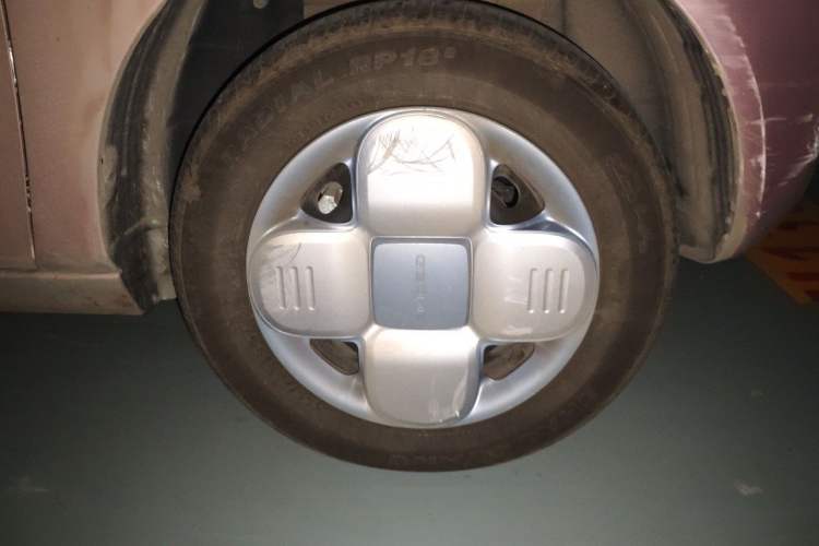 Used Geely Galaxy Panda 2023 Panda Mini 200km Endurance Bear Exterior 1