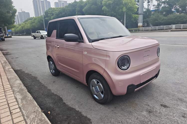 Used Geely Galaxy Panda 2023 Panda Mini 200km Endurance Bear Exterior 2
