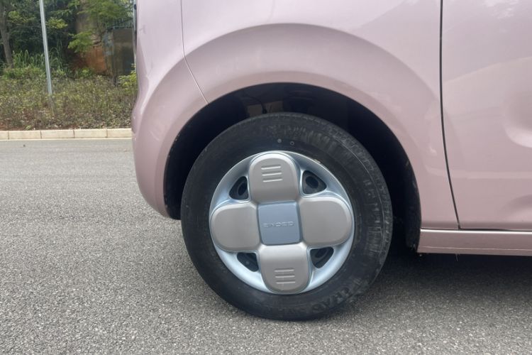 Used Geely Galaxy Panda 2023 Panda Mini 200km Endurance Bear Exterior 2