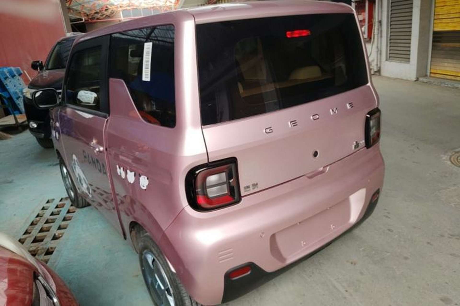 Used Geely Galaxy Panda 2023 Panda Mini 200km Endurance Bear Exterior 2