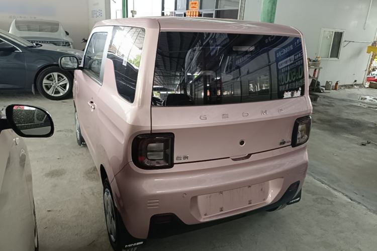 Used Geely Galaxy Panda 2023 Panda Mini 200km Endurance Bear Exterior 2