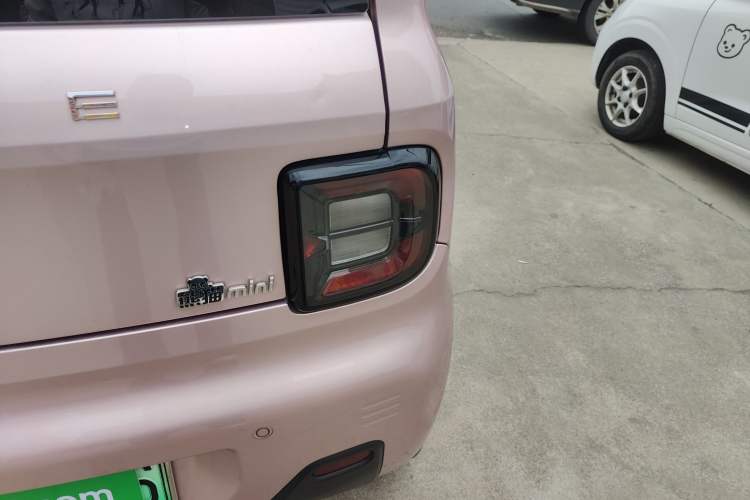 Used Geely Galaxy Panda 2023 Panda Mini 200km Endurance Bear Exterior 3