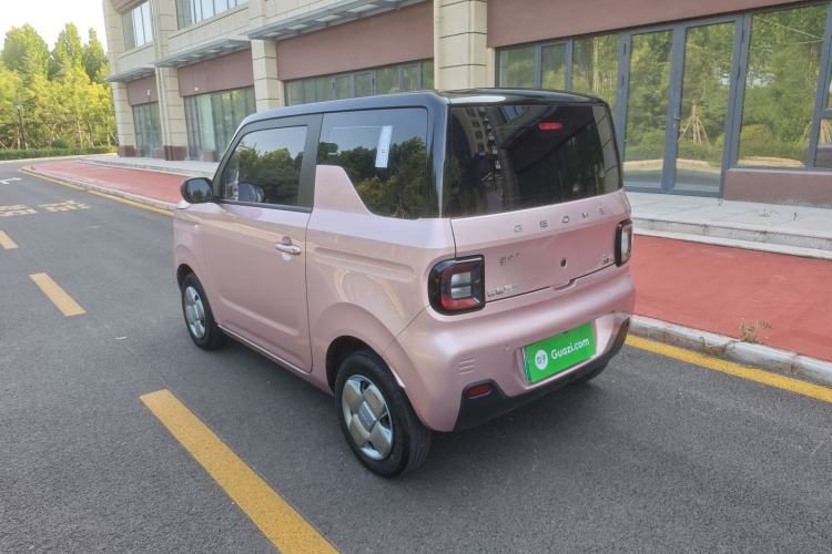 Used Geely Galaxy Panda 2023 Panda Mini 200km Endurance Bear Exterior 4