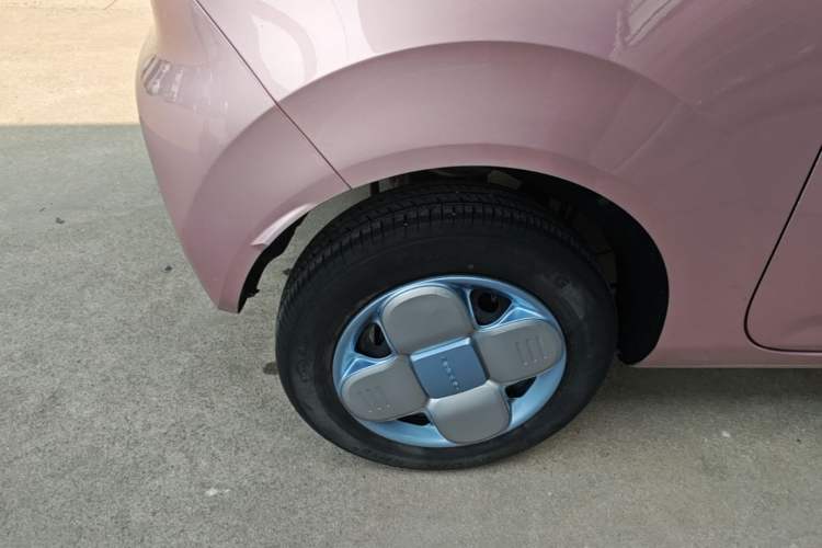 Used Geely Galaxy Panda 2023 Panda Mini 200km Endurance Bear Exterior 5