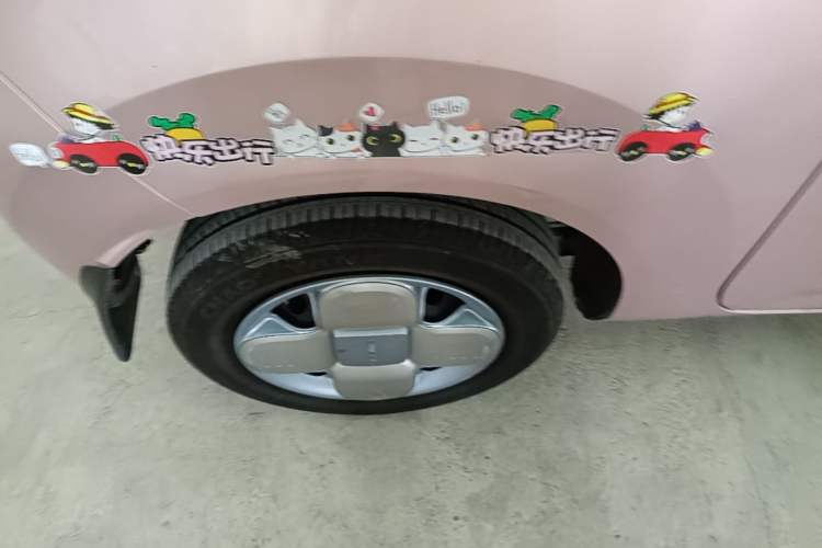 Used Geely Galaxy Panda 2023 Panda Mini 200km Endurance Bear Exterior 5