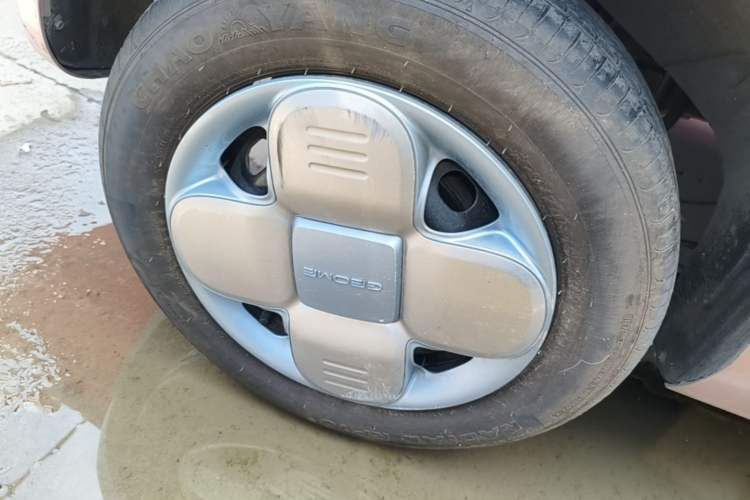 Used Geely Galaxy Panda 2023 Panda Mini 200km Endurance Bear Exterior 5