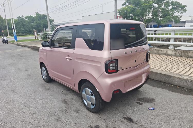 Used Geely Galaxy Panda 2023 Panda Mini 200km Endurance Bear Exterior 6