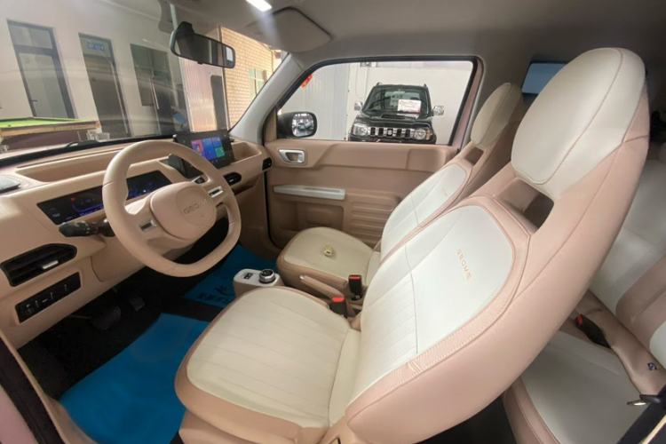 Used Geely Galaxy Panda 2023 Panda Mini 200km Endurance Bear Exterior 6