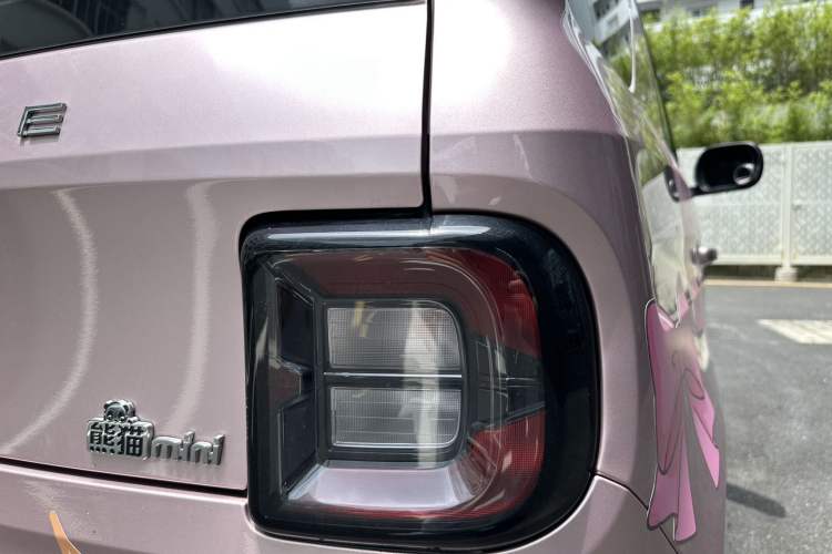 Used Geely Galaxy Panda 2023 Panda Mini 200km Endurance Bear Exterior 6