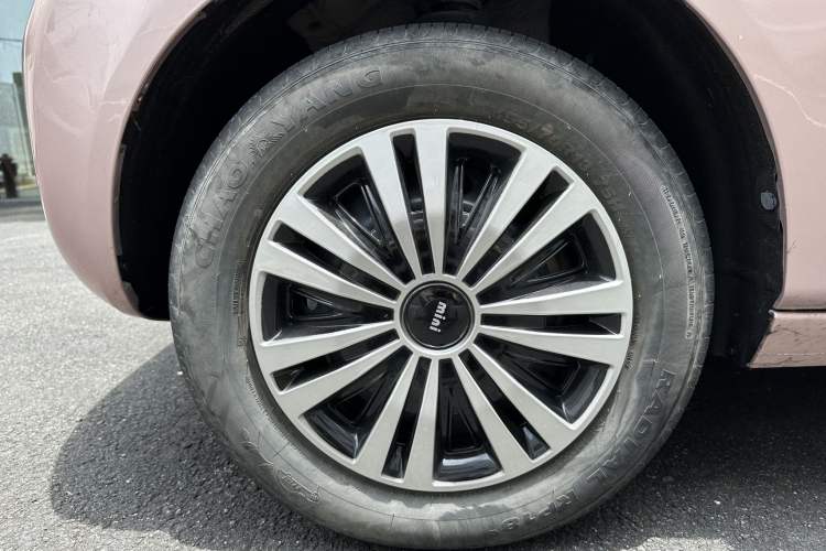 Used Geely Galaxy Panda 2023 Panda Mini 200km Endurance Bear Exterior 7
