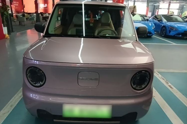 Used Geely Galaxy Panda 2023 Panda Mini 200km Endurance Bear Front