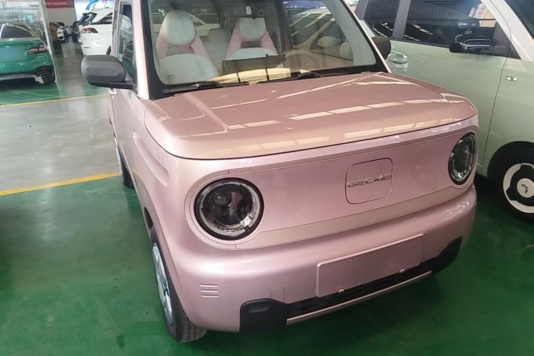 Used Geely Galaxy Panda 2023 Panda Mini 200km Endurance Bear Front