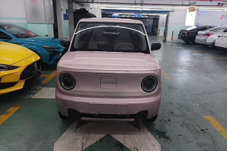 Used Geely Galaxy Panda 2023 Panda Mini 200km Endurance Bear Front
