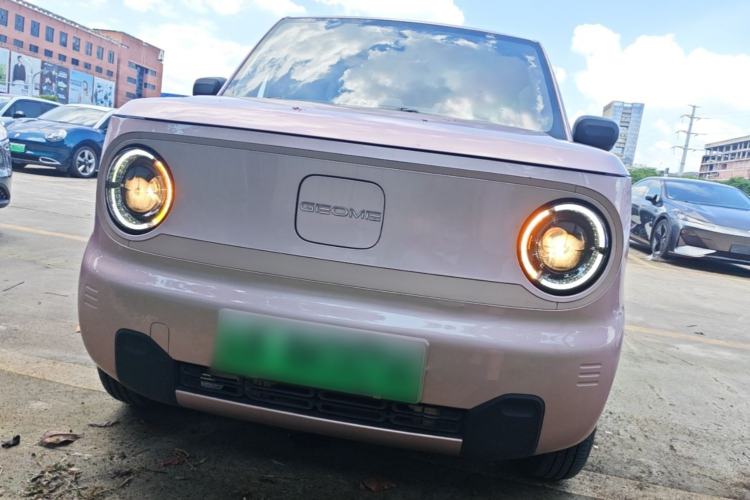 Used Geely Galaxy Panda 2023 Panda Mini 200km Endurance Bear Front