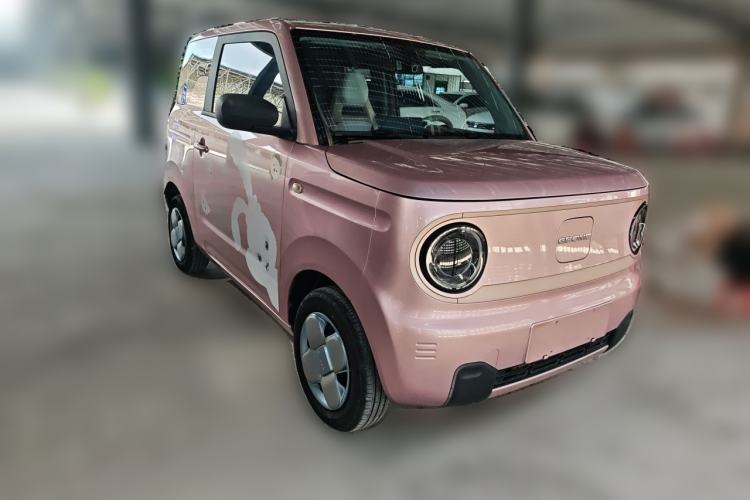 Used Geely Galaxy Panda 2023 Panda Mini 200km Endurance Bear Front Right 45 Deg