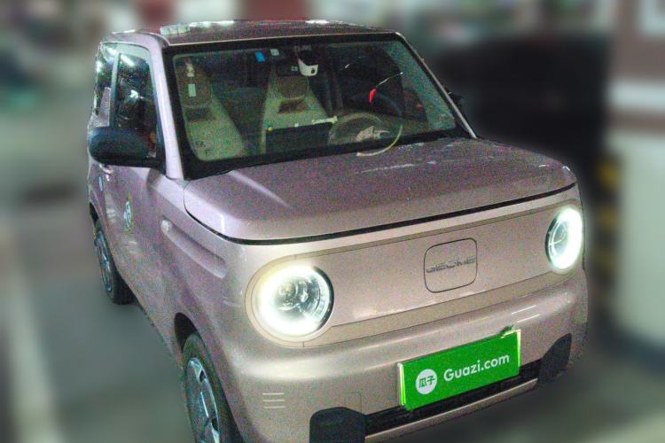 Used Geely Galaxy Panda 2023 Panda Mini New Year Edition Treasure Bear Front Right 45 Deg