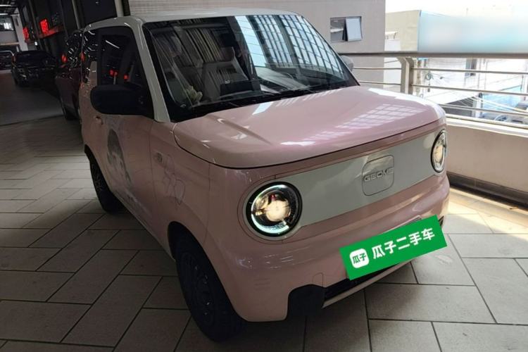 Used Geely Galaxy Panda 2023 Panda Mini 200km Endurance Bear Front Right 45 Deg