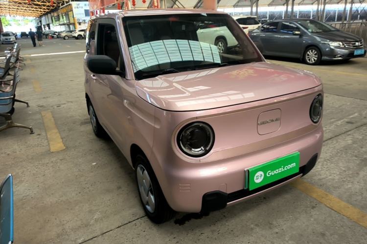 Used Geely Galaxy Panda 2023 Panda Mini 200km Endurance Bear Front Right 45 Deg