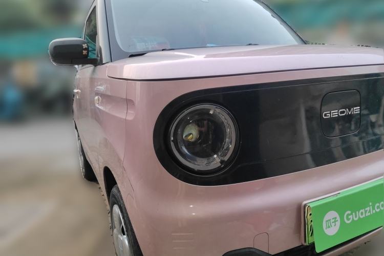 Used Geely Galaxy Panda 2023 Panda Mini 200km Endurance Bear Front Right 45 Deg