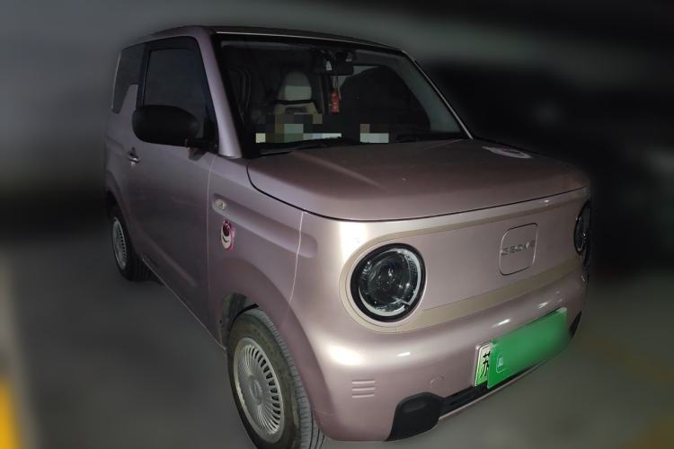 Used Geely Galaxy Panda 2023 Panda Mini 200km Endurance Bear Front Right 45 Deg