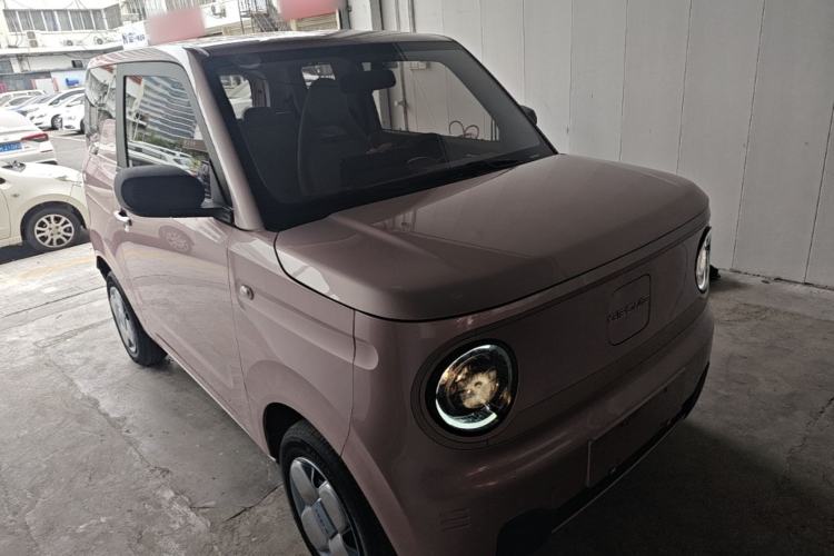 Used Geely Galaxy Panda 2023 Panda Mini 200km Endurance Bear Front Right 45 Deg