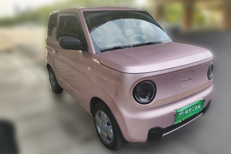 Used Geely Galaxy Panda 2023 Panda Mini 200km Endurance Bear Front Right 45 Deg