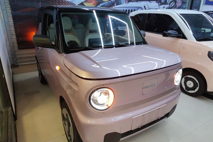 Used Geely Galaxy Panda 2023 Panda Mini 200km Dynamic Bear Front Right 45 Deg