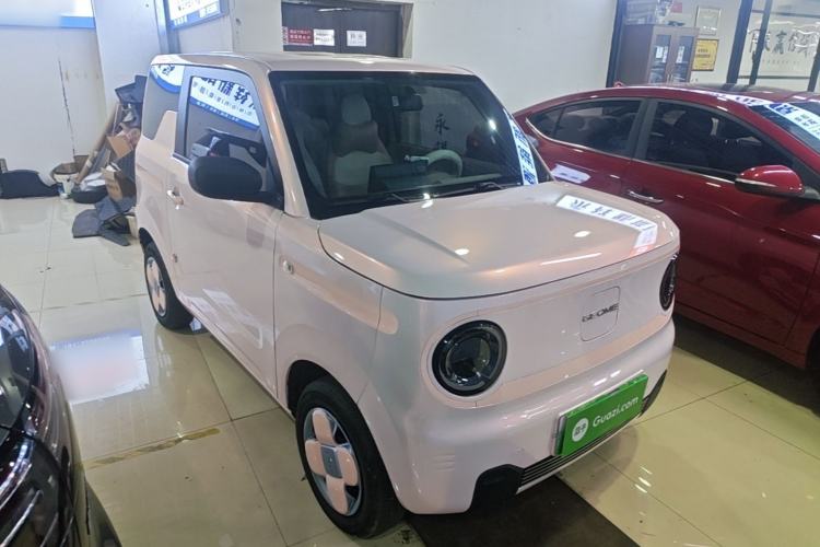 Used Geely Galaxy Panda 2023 Panda Mini 200km Endurance Bear Front Right 45 Deg