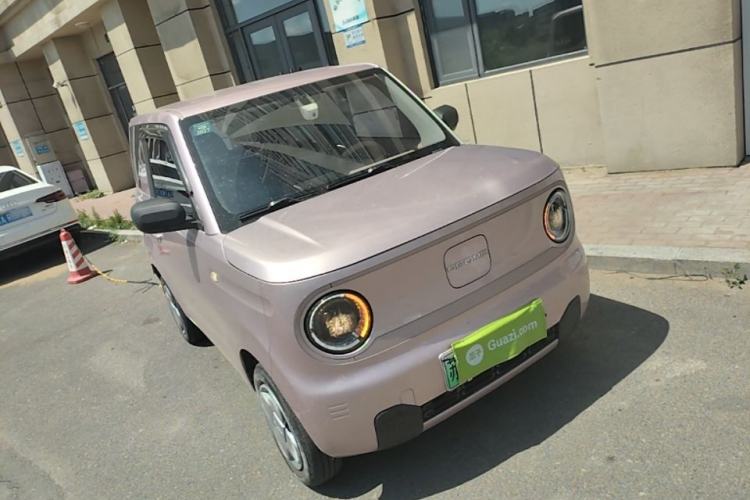 Used Geely Galaxy Panda 2023 Panda Mini 200km Endurance Bear Front Right 45 Deg