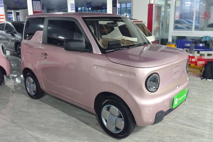 Used Geely Galaxy Panda 2023 Panda Mini 200km Endurance Bear Front Right 45 Deg