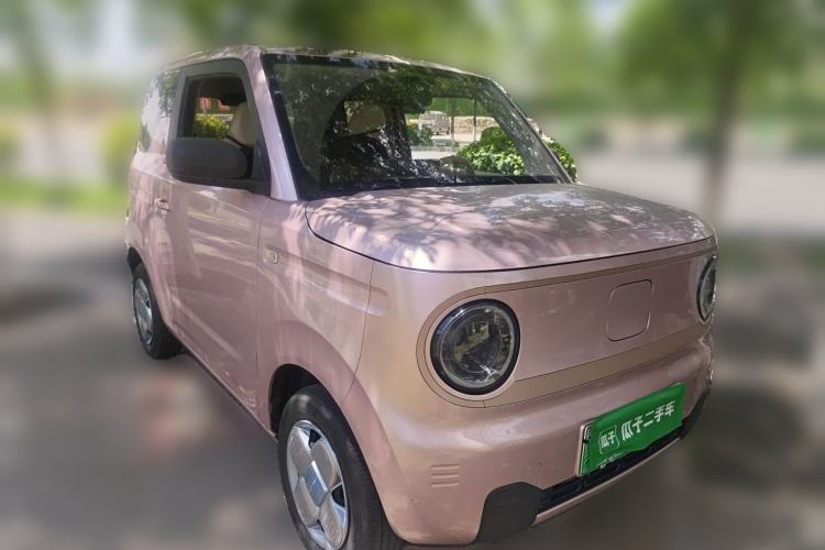 Used Geely Galaxy Panda 2023 Panda Mini 200km Endurance Bear Front Right 45 Deg