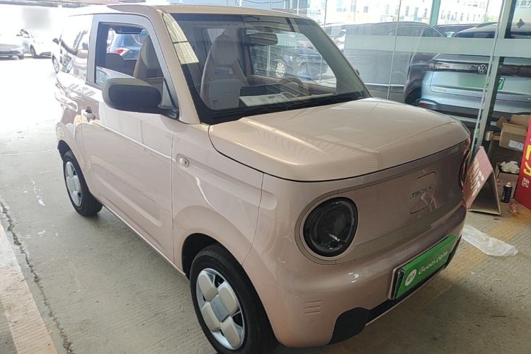 Used Geely Galaxy Panda 2023 Panda Mini 200km Endurance Bear Front Right 45 Deg