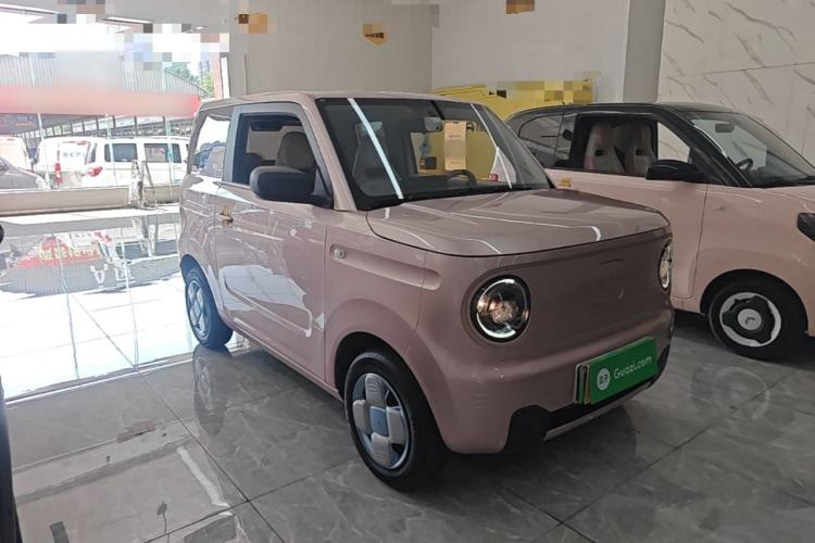 Used Geely Galaxy Panda 2023 Panda Mini 200km Endurance Bear Front Right 45 Deg
