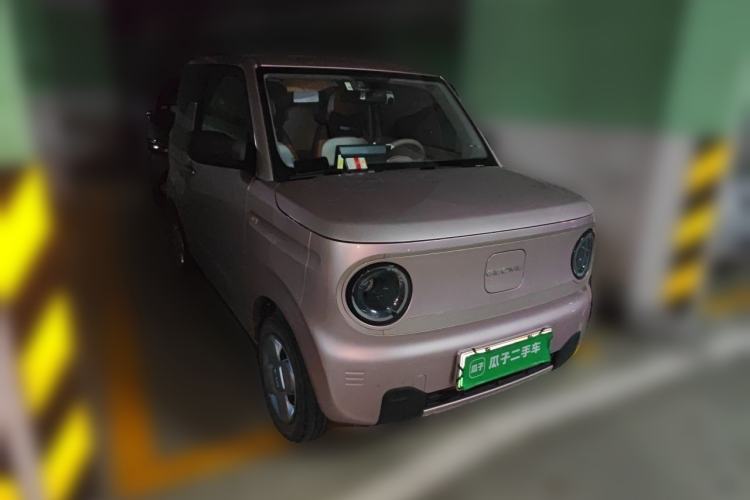 Used Geely Galaxy Panda 2023 Panda Mini 200km Endurance Bear Front Right 45 Deg