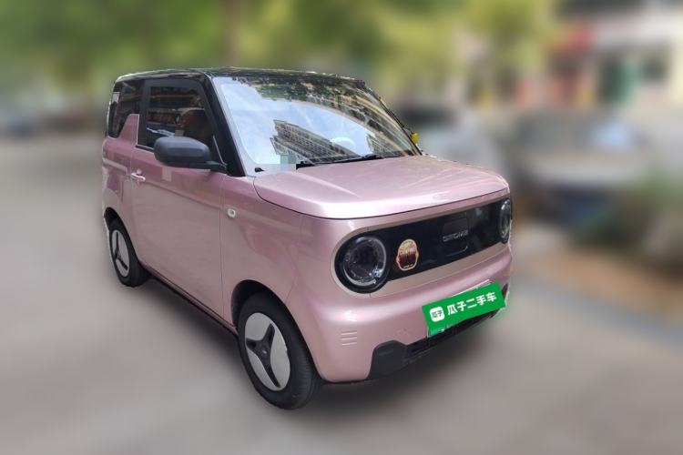 Used Geely Galaxy Panda 2023 Panda Mini 200km Endurance Bear Front Right 45 Deg