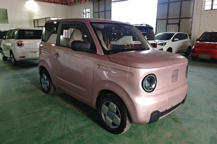 Used Geely Galaxy Panda 2023 Panda Mini 200km Endurance Bear Front Right 45 Deg