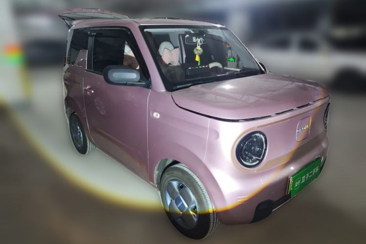 Used Geely Galaxy Panda 2023 Panda Mini 200km Endurance Bear Front Right 45 Deg