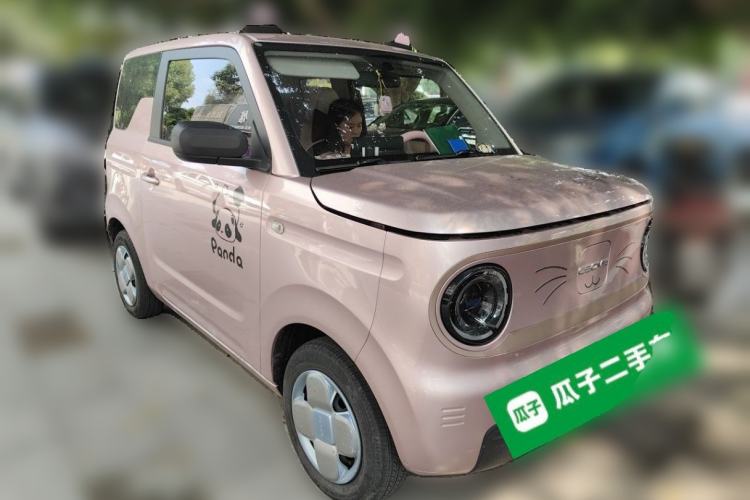 Used Geely Galaxy Panda 2023 Panda Mini 200km Endurance Bear Front Right 45 Deg