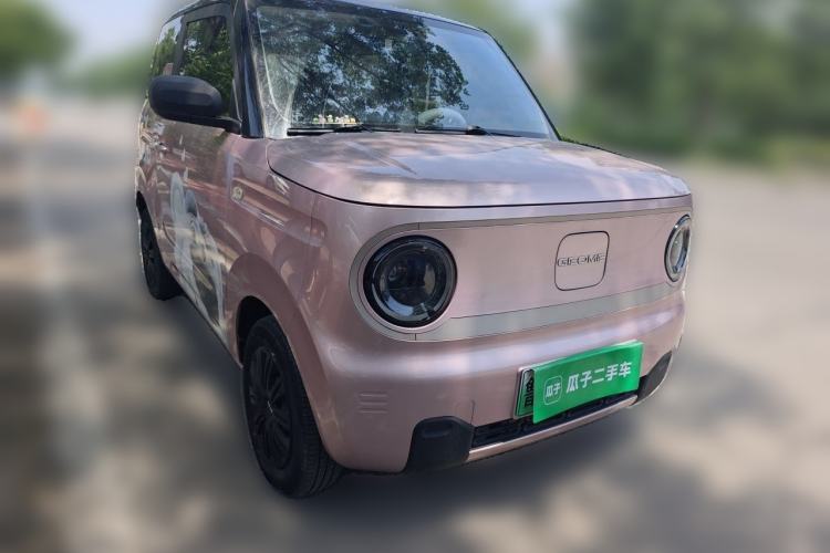 Used Geely Galaxy Panda 2023 Panda Mini 200km Endurance Bear Front Right 45 Deg