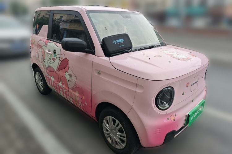 Used Geely Galaxy Panda 2023 Panda Mini 200km Endurance Bear Front Right 45 Deg