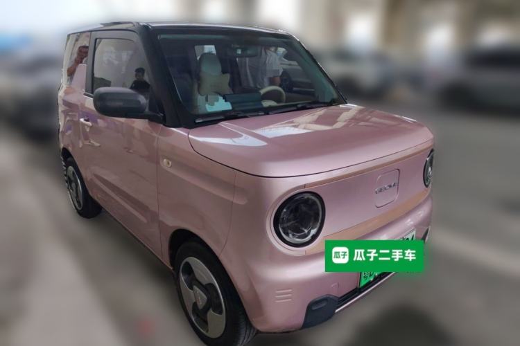 Used Geely Galaxy Panda 2023 Panda Mini 200km Dynamic Bear Front Right 45 Deg