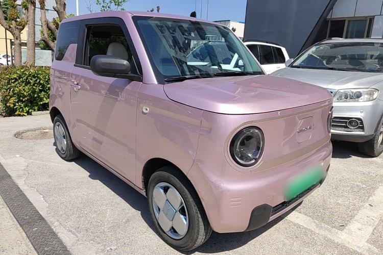 Used Geely Galaxy Panda 2023 Panda Mini 200km Endurance Bear Front Right 45 Deg