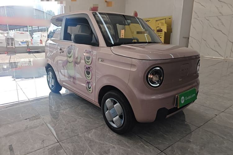 Used Geely Galaxy Panda 2023 Panda Mini 200km Endurance Bear Front Right 45 Deg