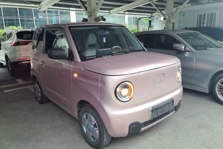 Used Geely Galaxy Panda 2023 Panda Mini 200km Endurance Bear Front Right 45 Deg