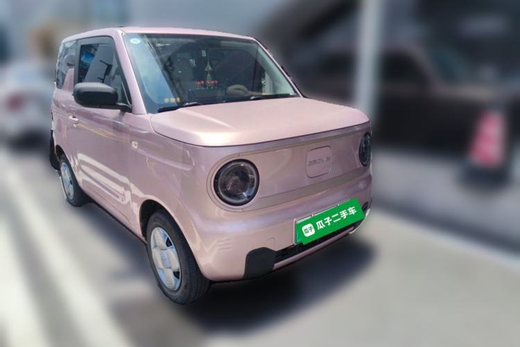Used Geely Galaxy Panda 2023 Panda Mini 200km Little Yellow Duck Limited Edition — Happy as Can Be Front Right 45 Deg