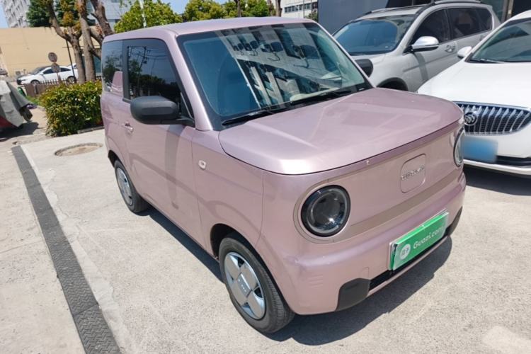 Used Geely Galaxy Panda 2023 Panda Mini 200km Endurance Bear Front Right 45 Deg