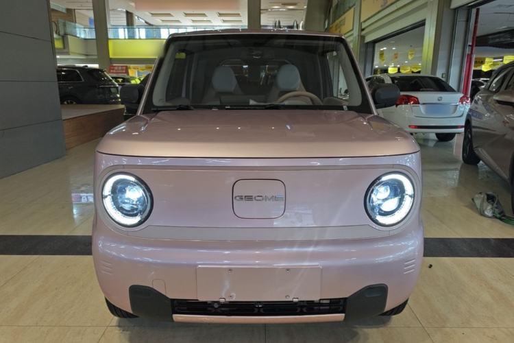 Used Geely Galaxy Panda 2023 Panda Mini 200km Endurance Bear Front