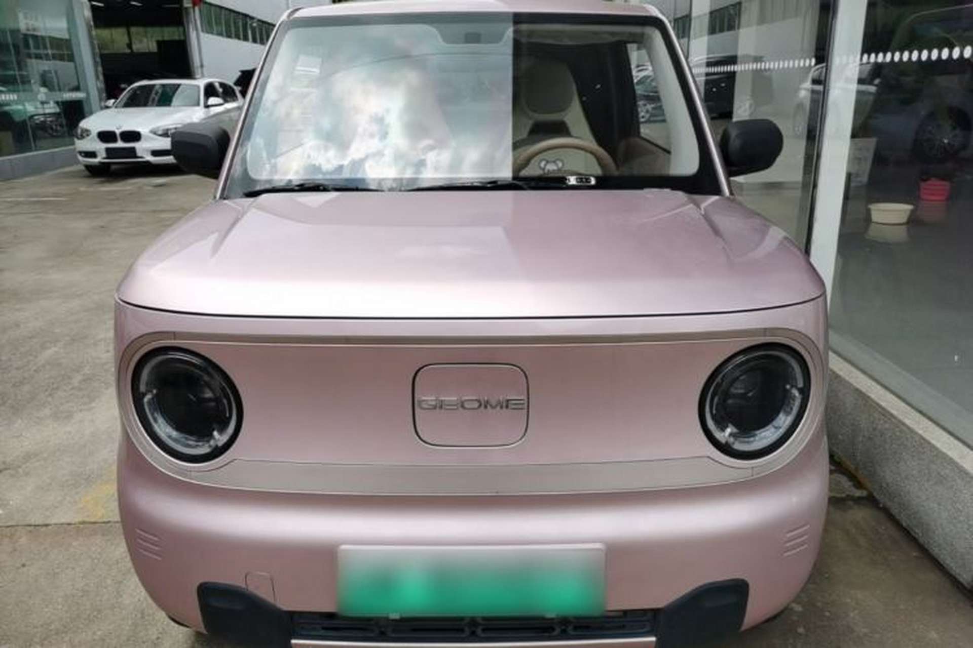 Used Geely Galaxy Panda 2023 Panda Mini 200km Endurance Bear Front