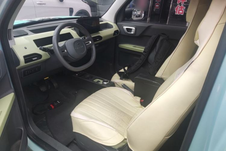 Used Geely Galaxy Panda 2023 Panda Mini 200km Endurance Bear Driver Seat